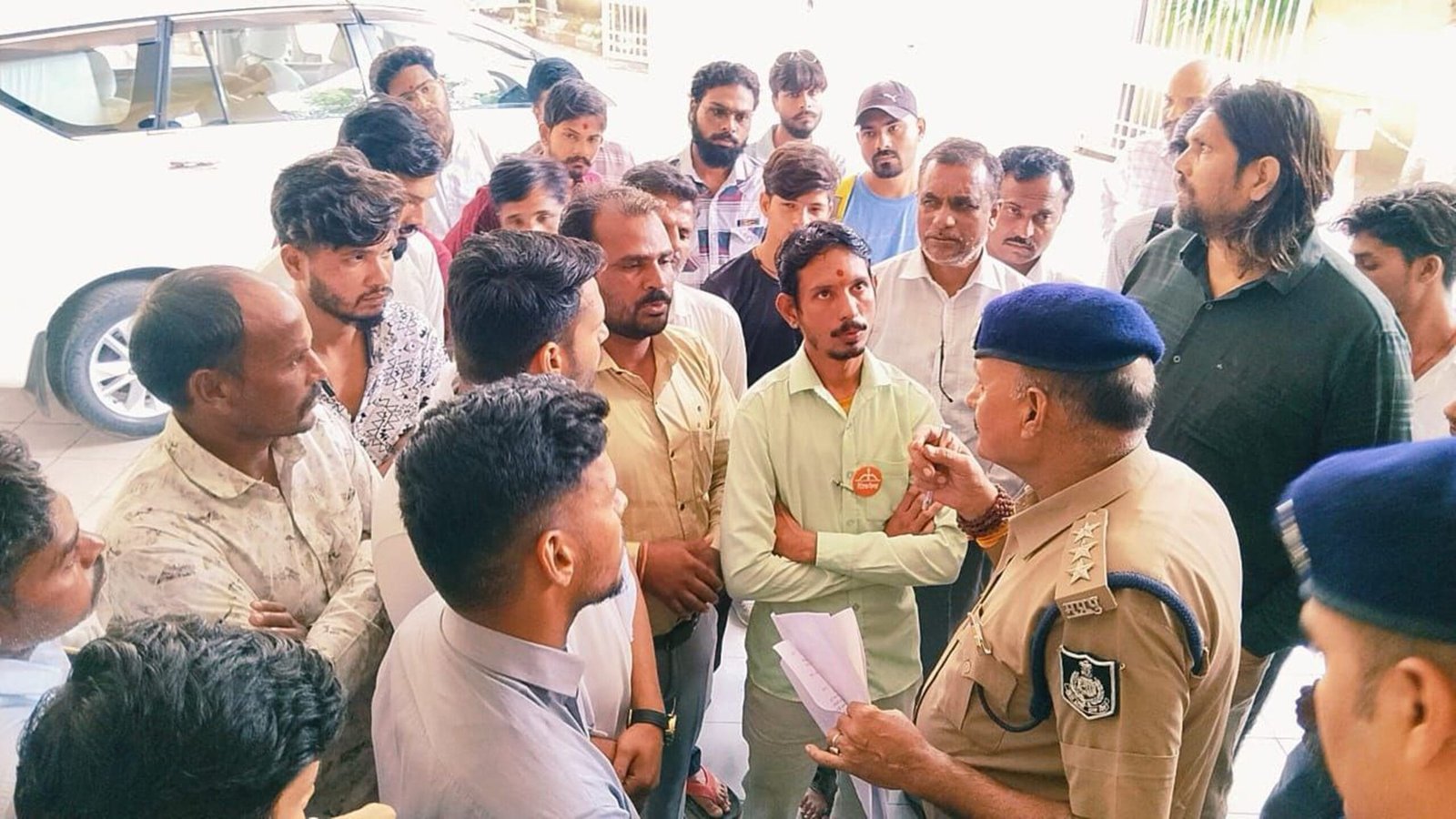 नवोदय विद्यालय से 4 दिन से गायब नाबालिग, परिवारजन पहुंचे एसपी कार्यालय