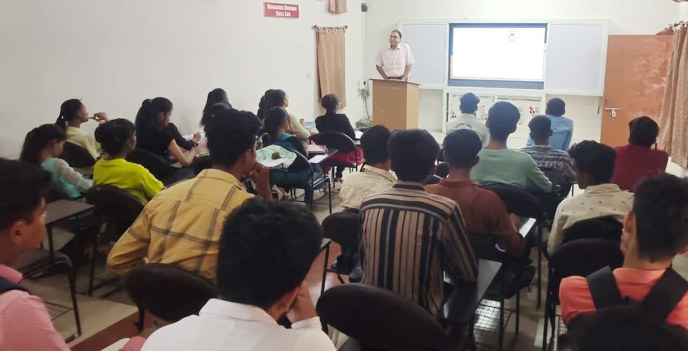 एलबीएस कॉलेज में मनाया अक्षय ऊर्जा दिवस