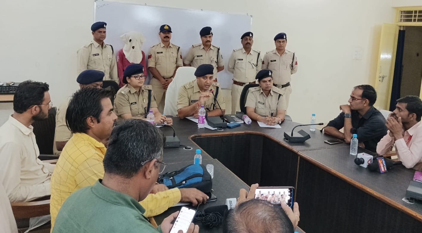 पुलिस ने सुलझाई अंधे कत्ल की गुत्थी, शादीशुदा प्रेमिका को पाने पति की कर दी हत्या