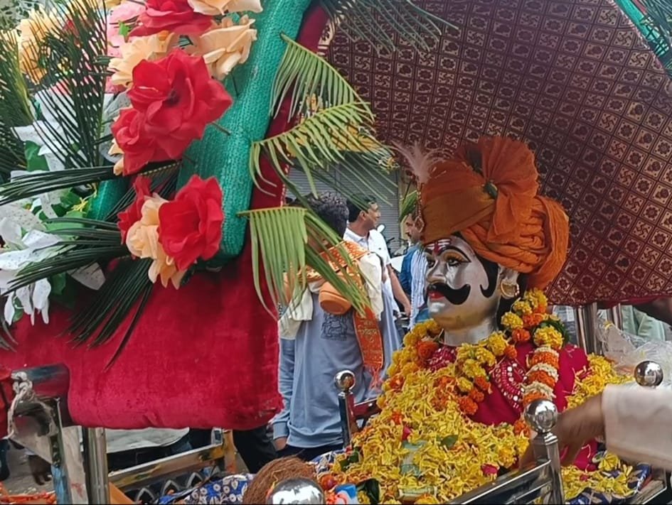 कावड़ यात्रा का १९वां साल, संत दादा गुरू सहित जनप्रतिनिधि और हजारों भक्त हुए शामिल