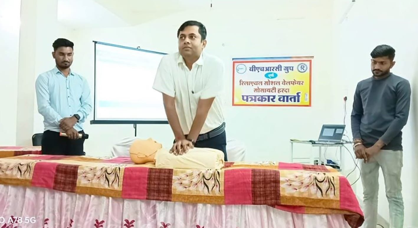 जानकारी के अभाव में भ्रमित होते है आयुष्मान धारक : डॉ. बघेल