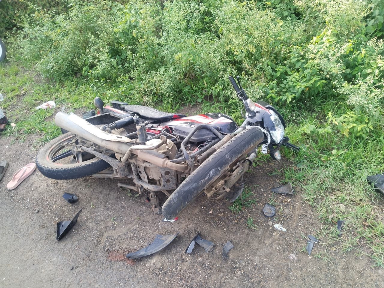 कार बाईक भिड़न्त मे बाईक सवार की मौत 