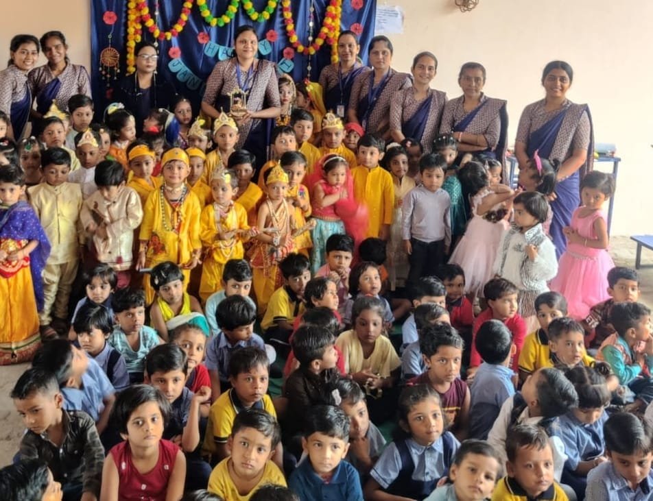 इम्पीरियल पब्लिक स्कूल में मनाया जन्माष्ठमी का उत्सव