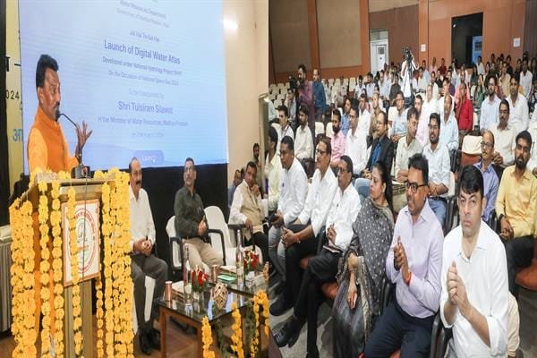 अंतरिक्ष विज्ञान की नई तकनीक से प्राकृतिक संसाधनों का बेहतर संरक्षण एवं संवर्धन : मंत्री श्री सिलावट