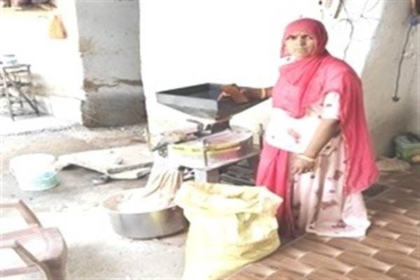 स्‍व सहायता समूह से जीवन में आया बदलाव-आमदनी बढ़ी