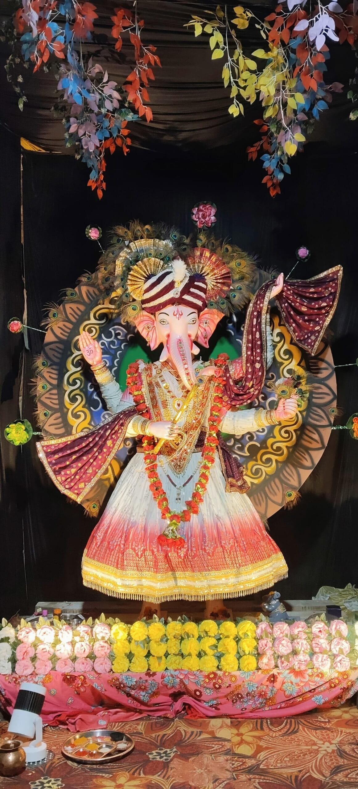 भगवान श्रीगणेश को लगाएं 56 भोग, हुई महाआरती  