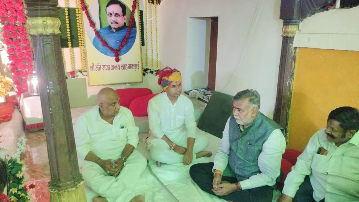 मंत्री प्रहलाद पटेल ने खुदिया पहुंचकर व्यक्त की शोक संवेदना  