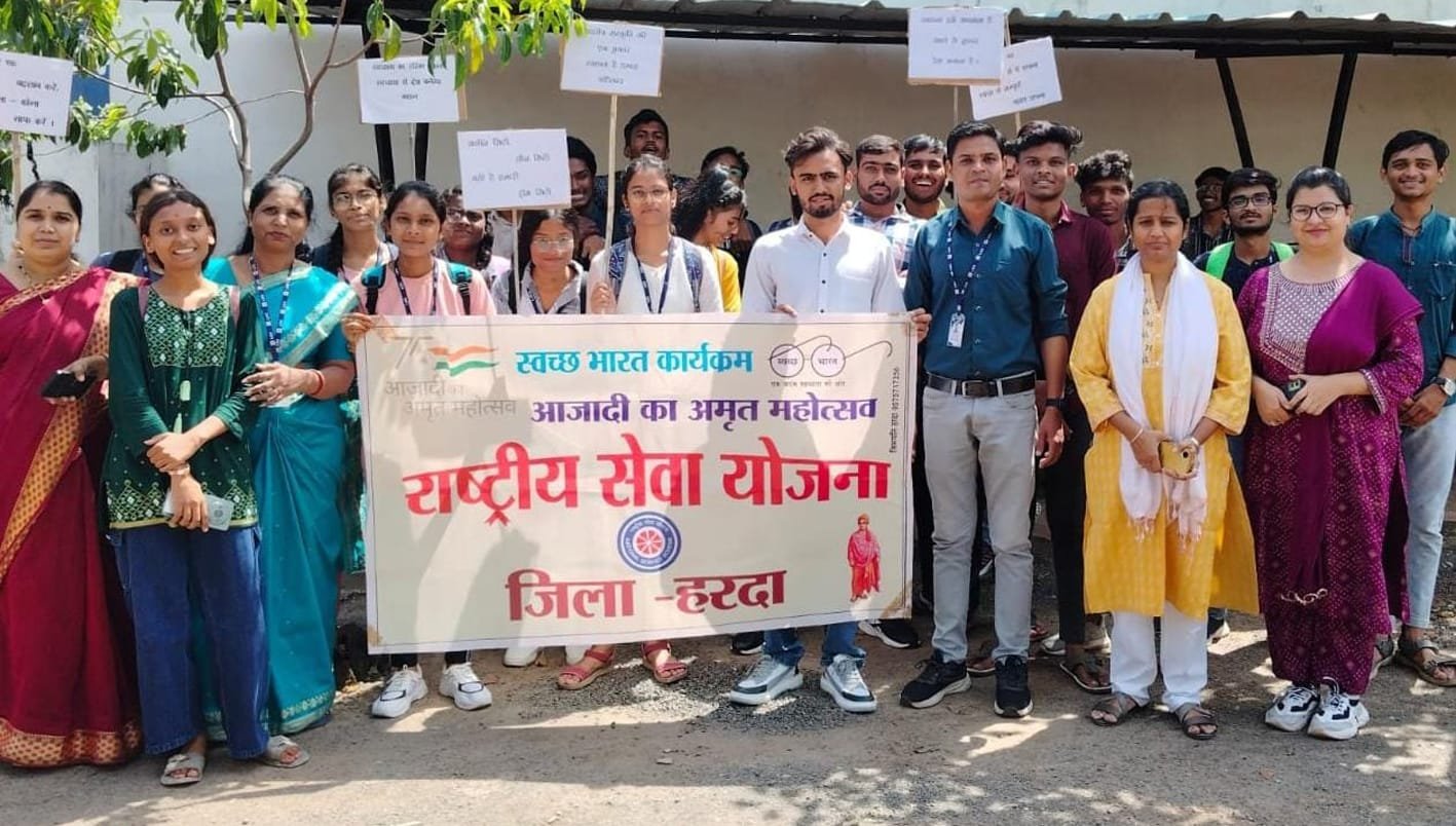 स्वच्छता ही सेवा विषय पर हुई रंगोली, निबंध लेखन व पोस्टर मेकिंग गतिविधियां