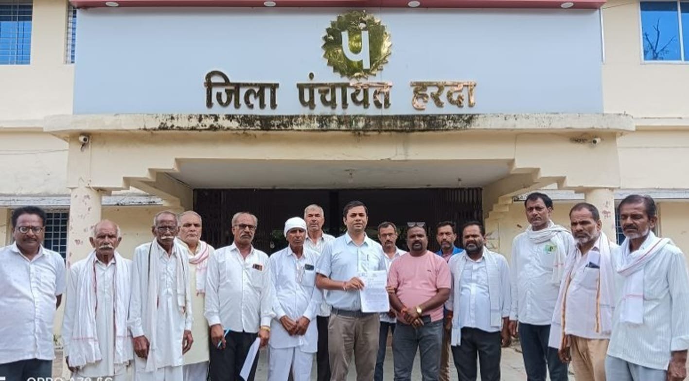 जनसुनवाई में पहुंचे छह गांव के किसान