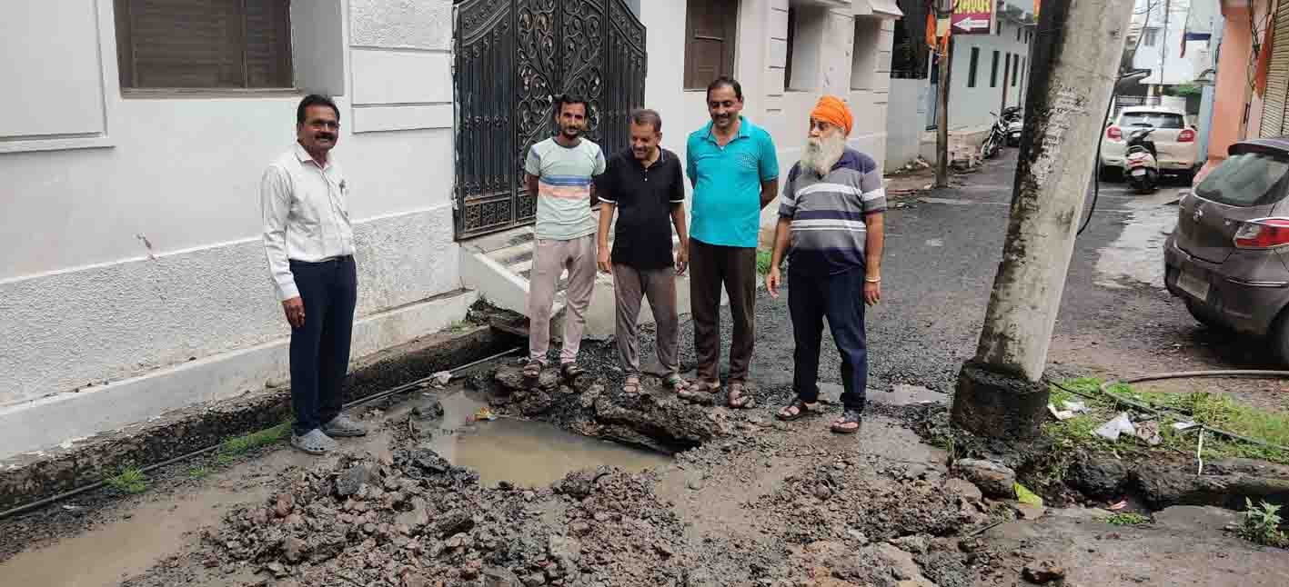 खबर का असर, वार्ड में शुरू हुआ सुधार कार्य