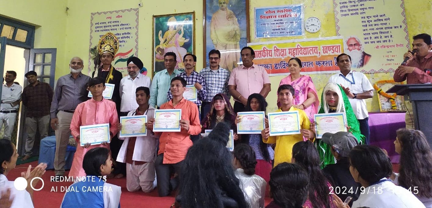 महात्मा गांधी स्कूल के विद्यार्थियों ने किया उत्कृष्ट प्रदर्शन