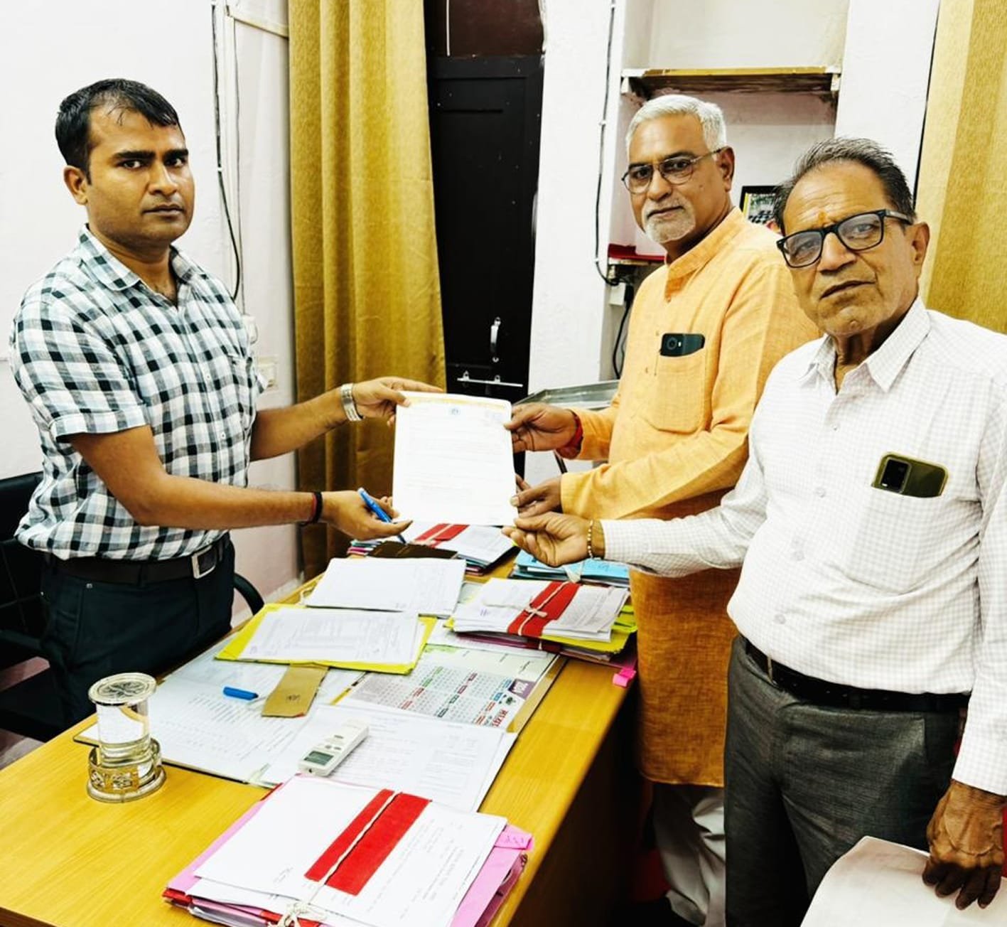 सोयाबीन का लाभकारी मूल्य दिलाने सरपंच संघ आया आगे