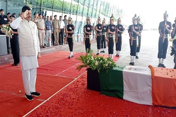 राष्ट्रहित में देह समर्पित करने से बेहतर सौभाग्य कुछ नहीं – मुख्यमंत्री डॉ. यादव