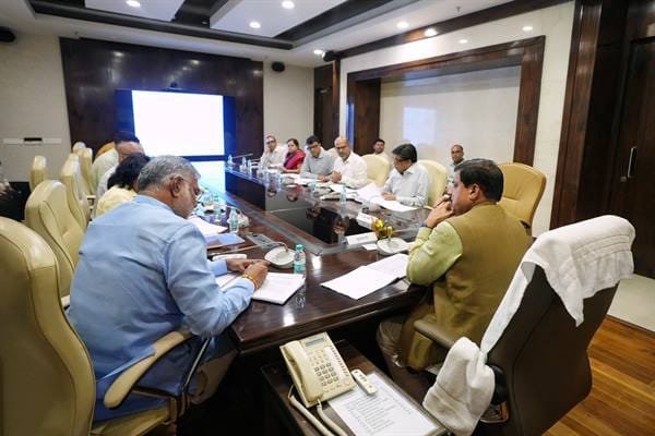 नए खुलने वाले उद्योगों के पास ही श्रमिकों के लिए विकसित हो रहवास सुविधा – मुख्यमंत्री डॉ. यादव
