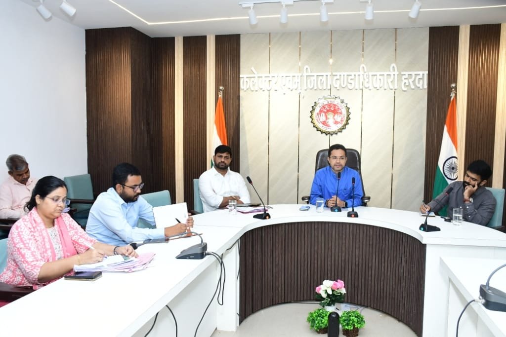 बैरागढ़ विस्फोट दुर्घटना प्रभावित परिवारों की हर संभव मदद करें