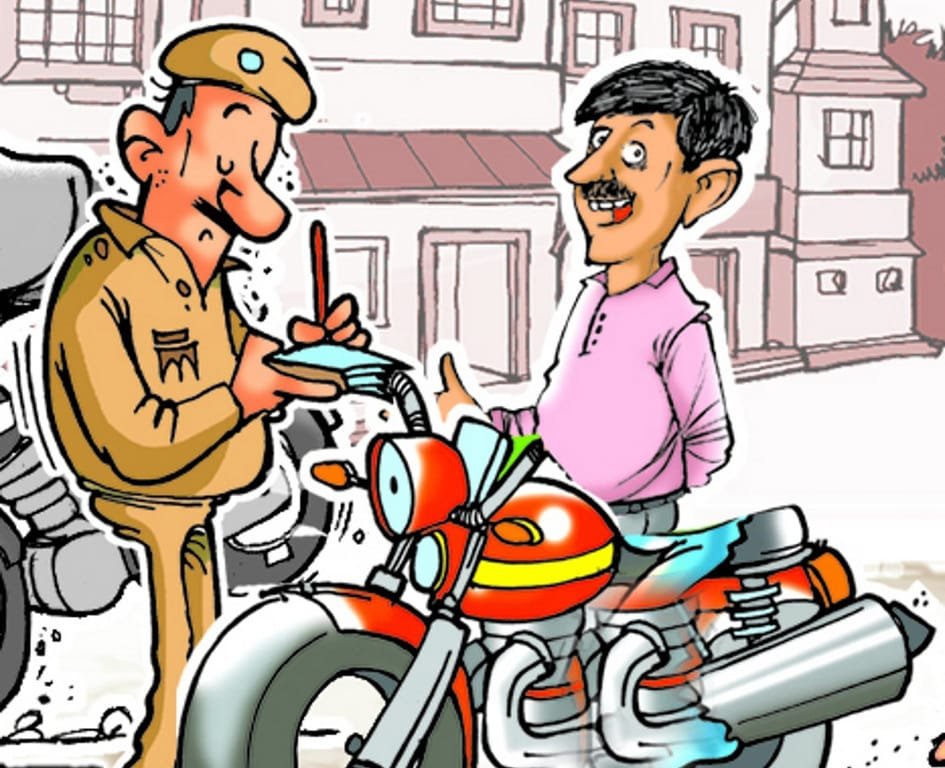 खुद की जान से क्यों कर रहे खिलवाड़, 32 लाख का जुर्माना भुगतने के बाद भी नहीं सुधरे वाहन चालक