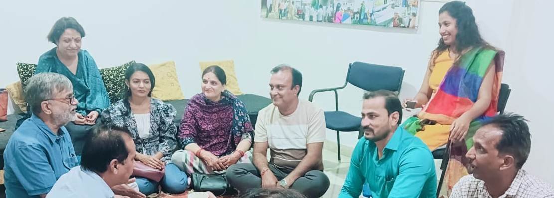 जल की एक-एक बूँद कीमती है और हम सब इन अनमोल बूँदों को बचाने के लिए कृत संकल्पित हैं