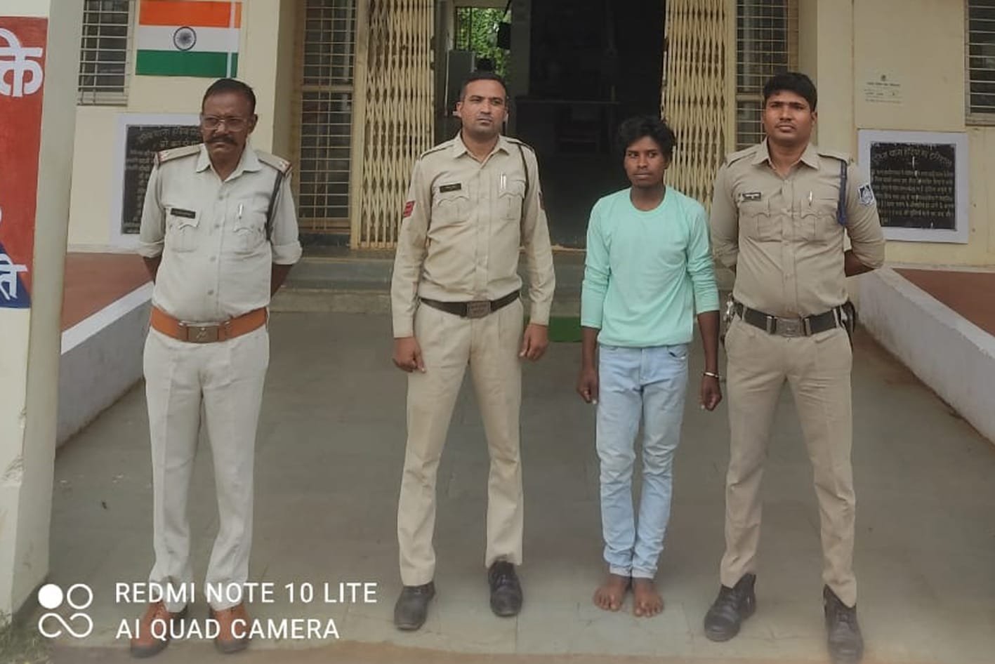 महाराष्ट्र के लातूर में मिली अपहृत बालिका-हंडिया पुलिस ने नाबालिक अपहृता को दस्तयाब कर आरोपी को किया गिरफ्तार