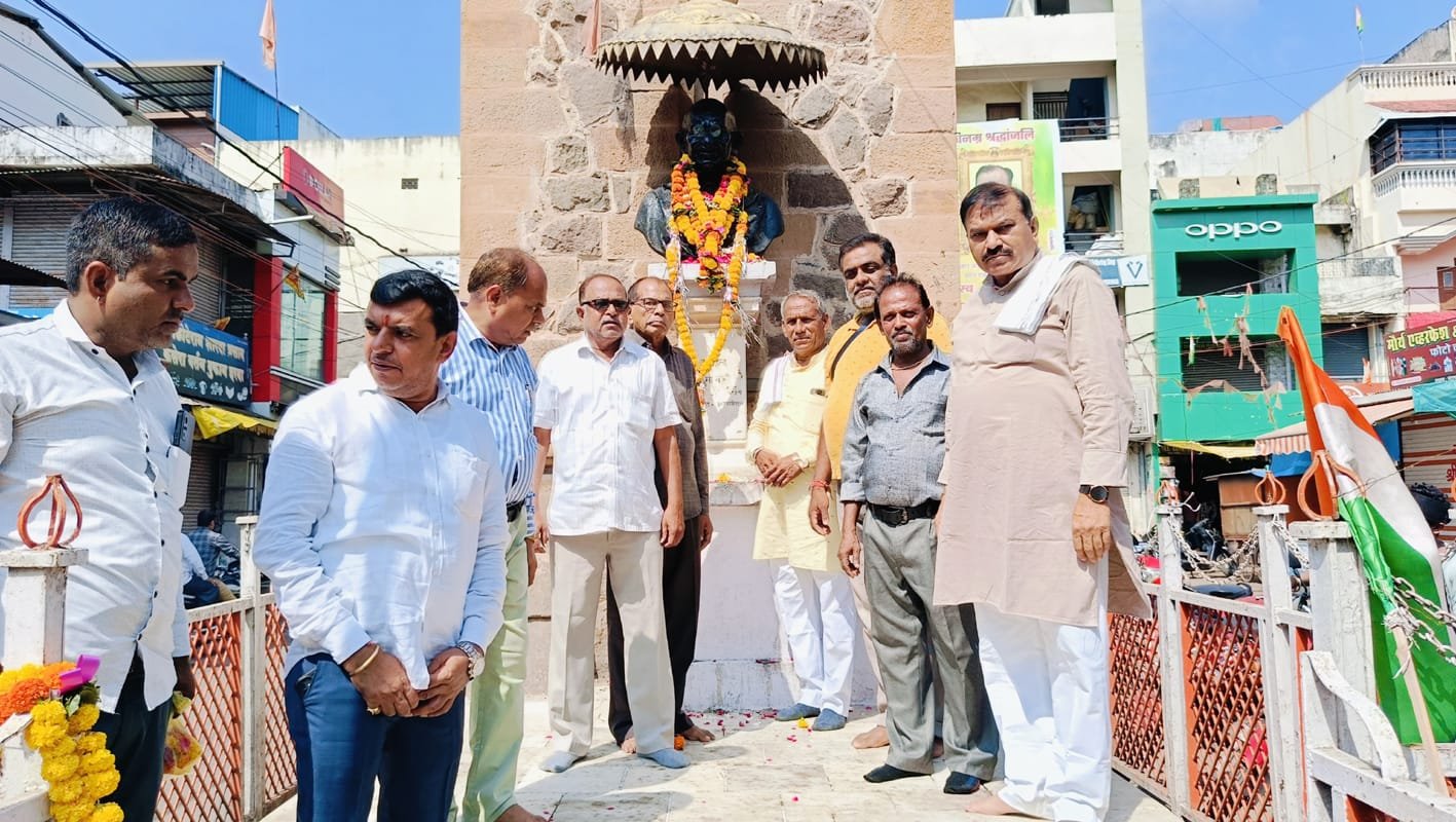  कांग्रेस ने महात्मा गांधी एवं लाल बहादुर शास्त्री की जयंती मनाई