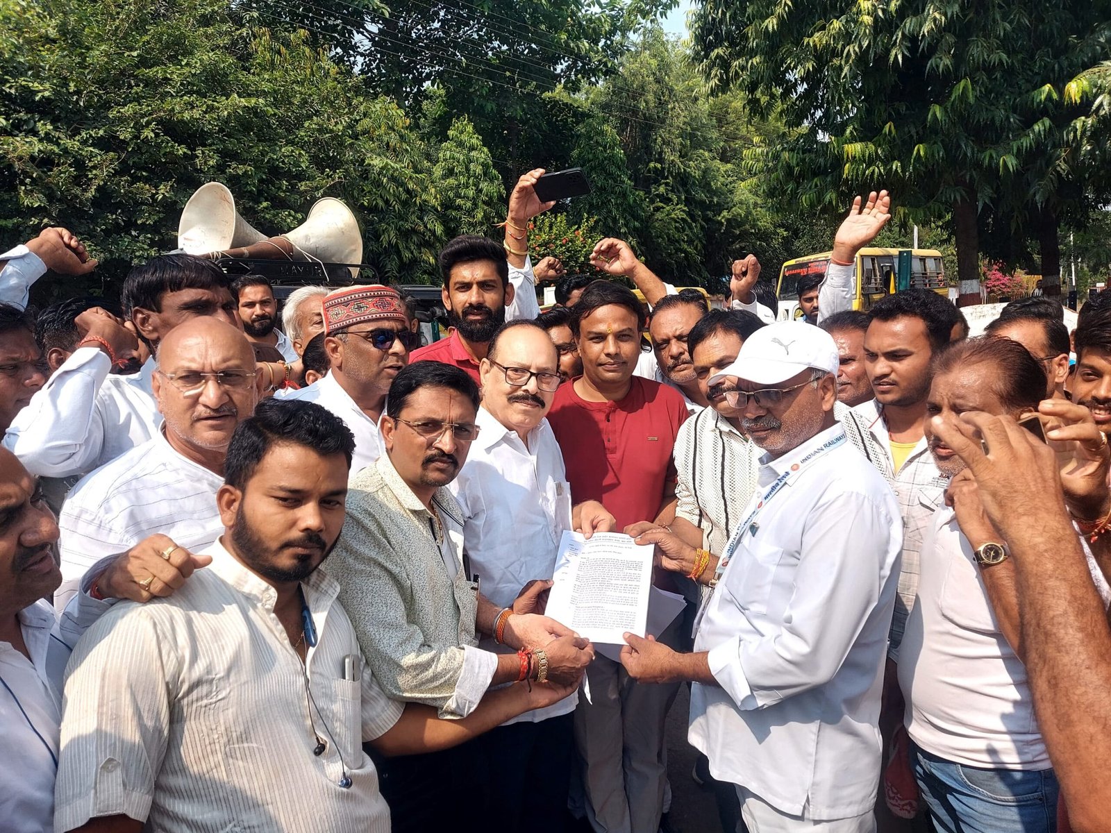 हरदा-संदलपुर रेल लाइन की मांग
