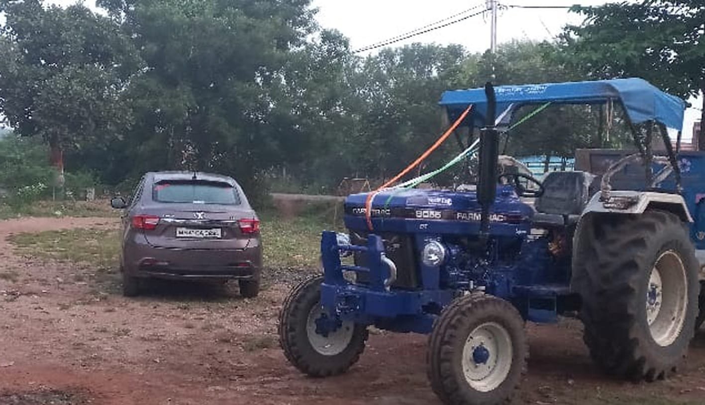 रेत के अवैध परिवहन करते ट्रेक्टर जप्त