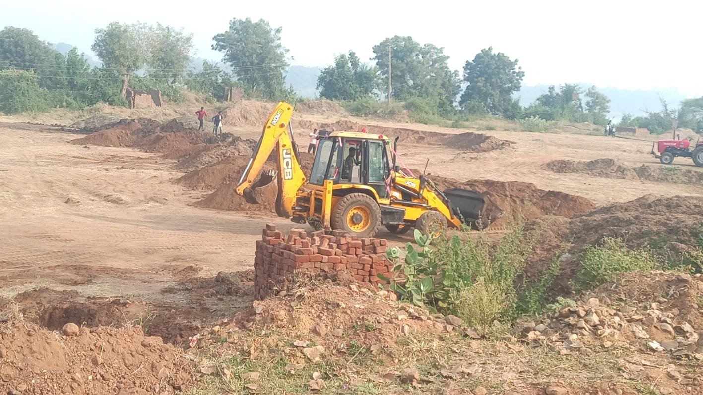 नर्मदा किनारे अवैध ईट भट्ट़ो से पर्यावरण प्रदूषित