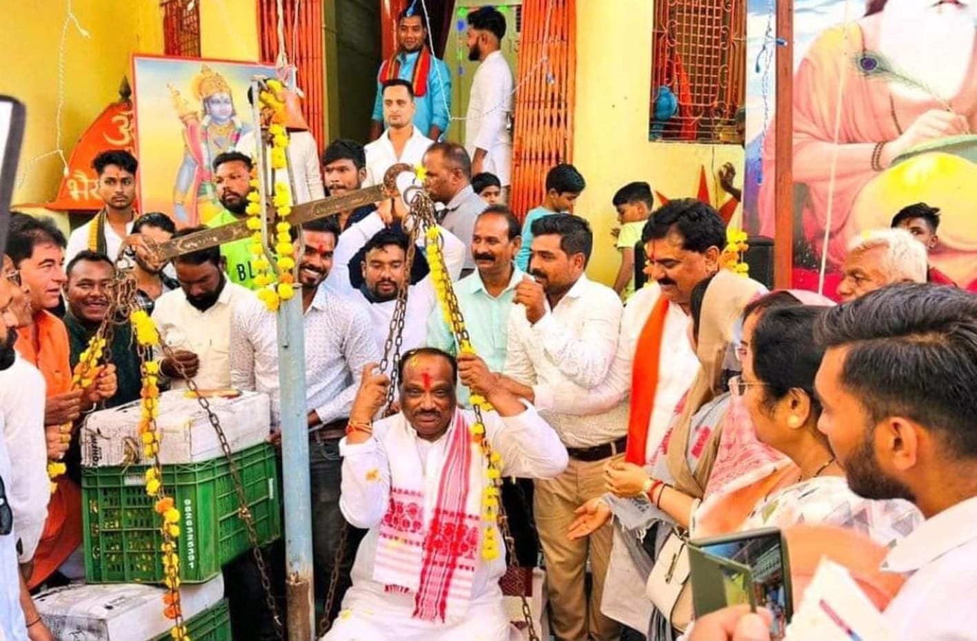 केंद्रीय मंत्री का किया तुलादान-वाल्मिकी समाज ने मनाया दीपावली मिलन समारोह