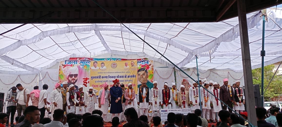 21 जोड़ो का निकाह कार्यक्रम संपन्न