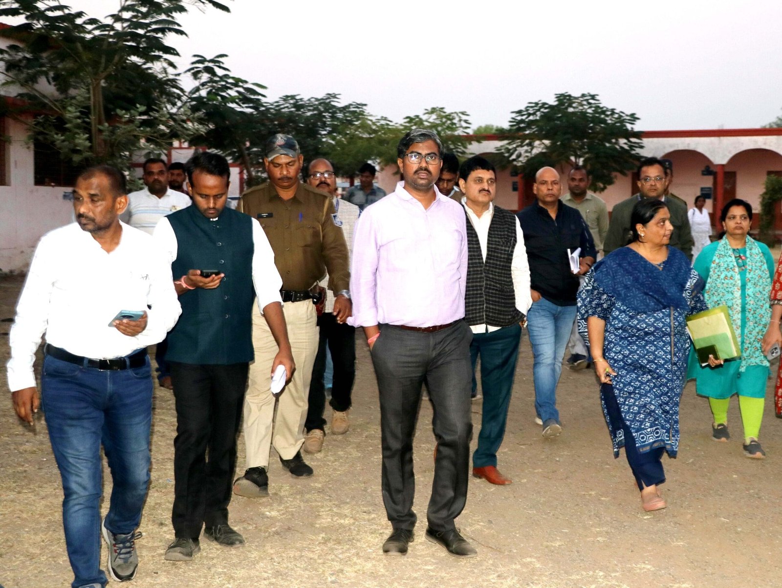 1 दिसम्बर को उत्कृष्ट विद्यालय पुनासा में आयोजित होगा मेगा स्वास्थ्य शिविर कलेक्टर श्री सिंह ने तैयारियों का लिया जायजा और अधिकारियों को दिए आवश्यक निर्देश