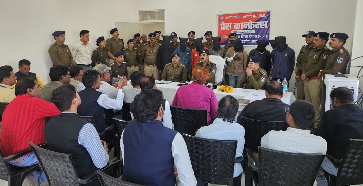 क्षेत्र में लूट की वारदात करने वाले गिरोह का पुलिस ने किया पर्दाफाश