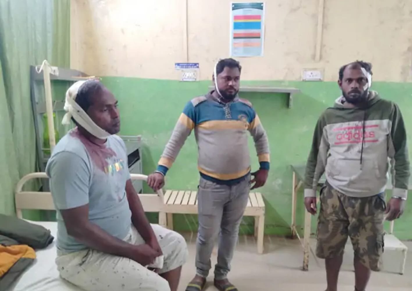 दुकान के सामने गाड़ी लगाने की बात पर दो चचेरे भाईयों में हुआ विवाद