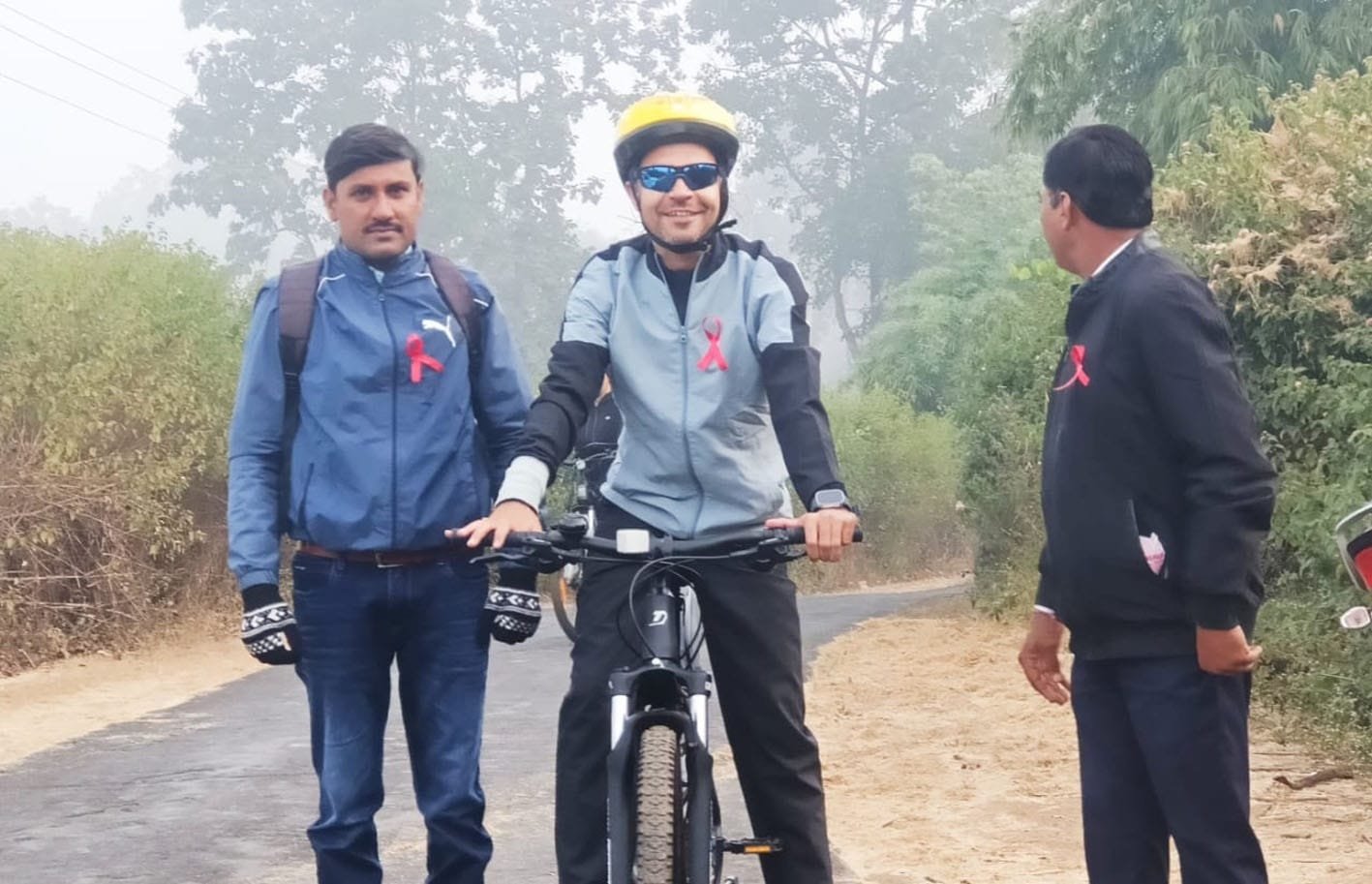 विश्व एड्स दिवस पर निकाली साइकिल रैली  