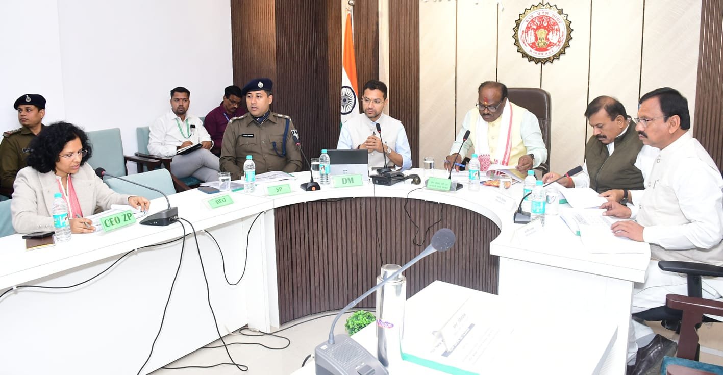 सभी अधिकारी अपने दायित्वों को शत-प्रतिशत गुणवत्ता के साथ पूर्ण करें