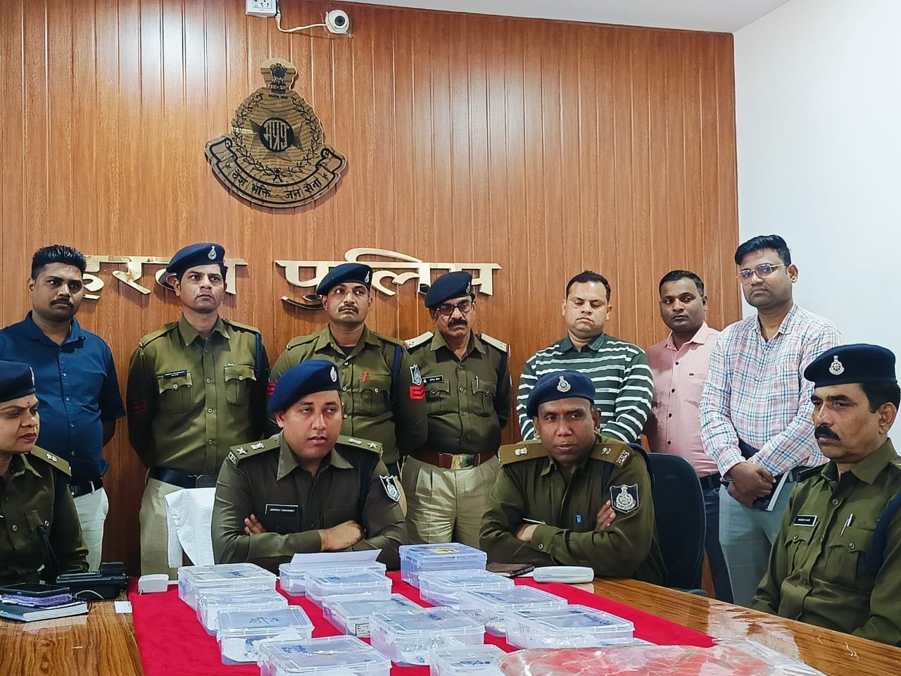 गिरमिट गैगं से 6 लाख 50 हजार की ज्वेलरी पुलिस ने की बरामद