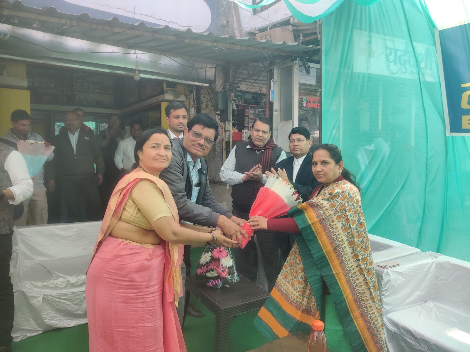 LIC के अधिकृत प्रीमियम संग्रह एवं सहायता केन्द्र का हुआ शुभारंभ
