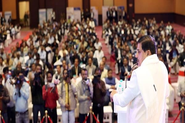प्रदेश में सोलर ऊर्जा के माध्यम से किसानों को आत्मनिर्भर बनाने के विशेष प्रयास किये जा रहे : मुख्यमंत्री