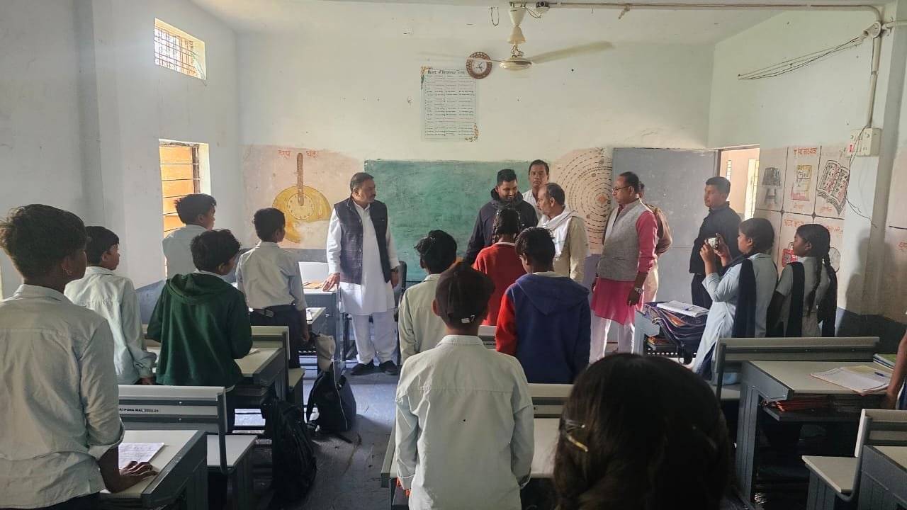 10 घण्टे पढाई करे तो जो लक्ष्य सफलता अवश्य मिलेगी : विधायक डॉ. दोगने