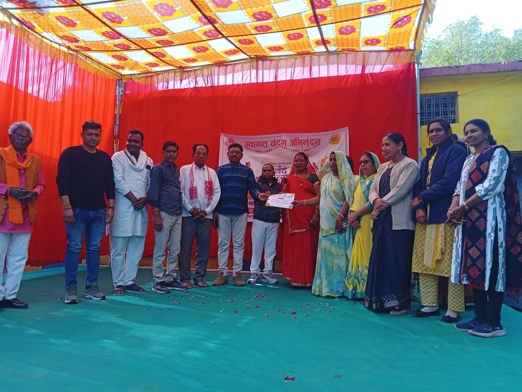 तीन दिवसीय आनंद उत्सव अंतर्गत हुई विभिन्न प्रतियोगिताएं