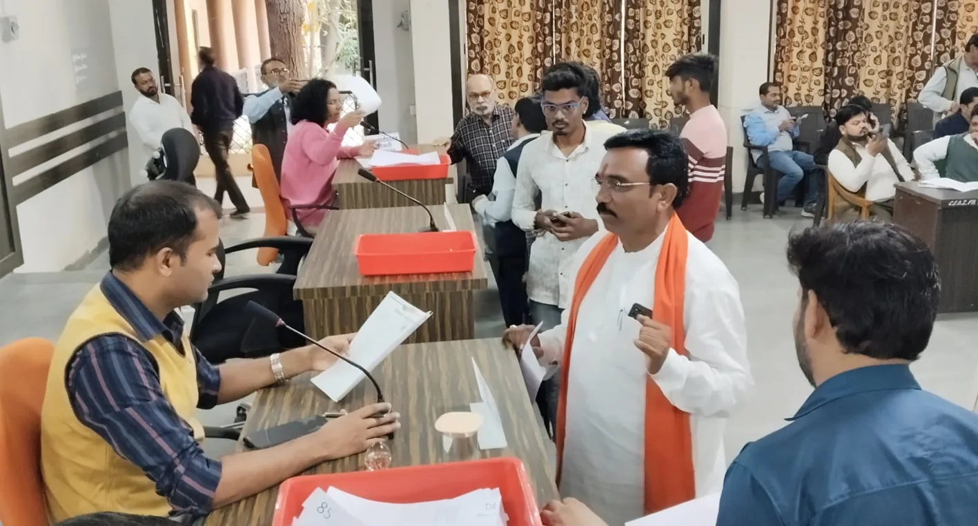 जनसुनवाई में अधिकारियों ने सुनी नागरिकों की समस्याएं