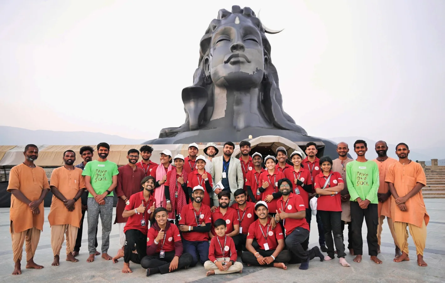 16368 वर्ग फीट में बनाई आदियोगी शिव की कलाकृति