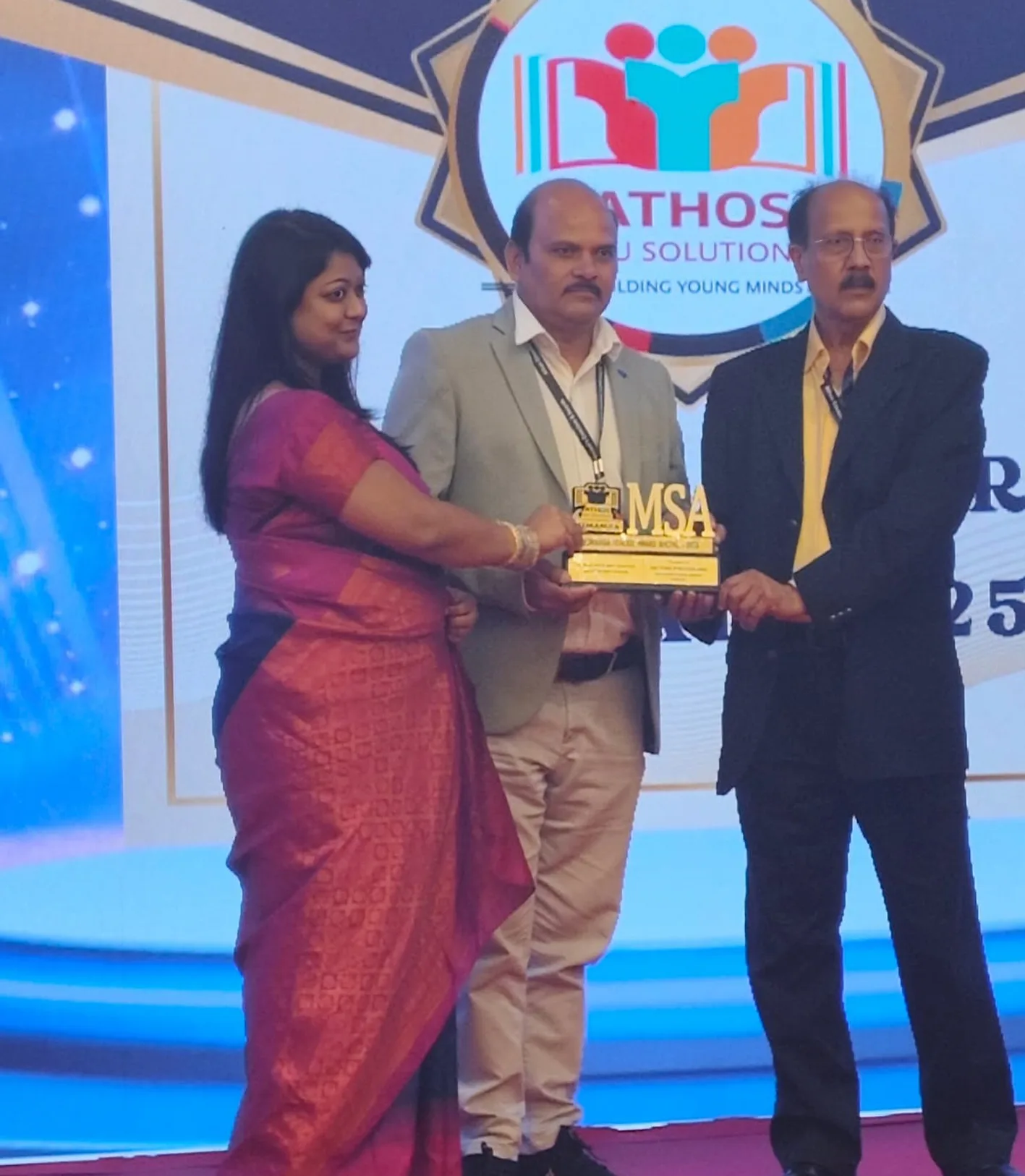 मीमांसा पुरस्कार से सम्मानित हुए प्राचार्य मिश्रा