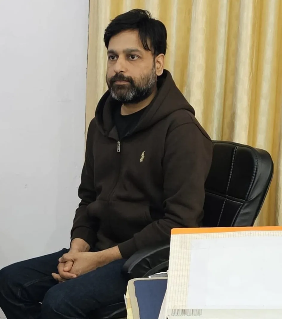 पूर्व कॉन्स्टेबल सौरभ शर्मा हिरासत में..