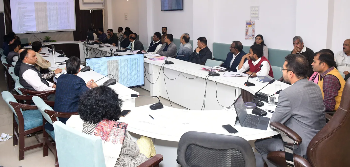 जनकल्याण अभियान के तहत दर्ज सभी आवेदनों का निराकरण समय पर हो : कलेक्टर
