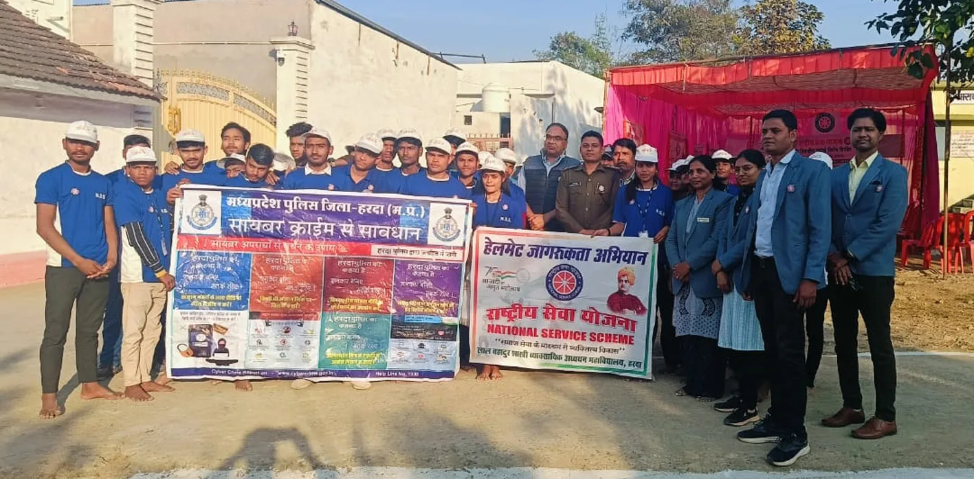 यातायात पुलिस ने चलाया यातायात जागरूकता अभियान
