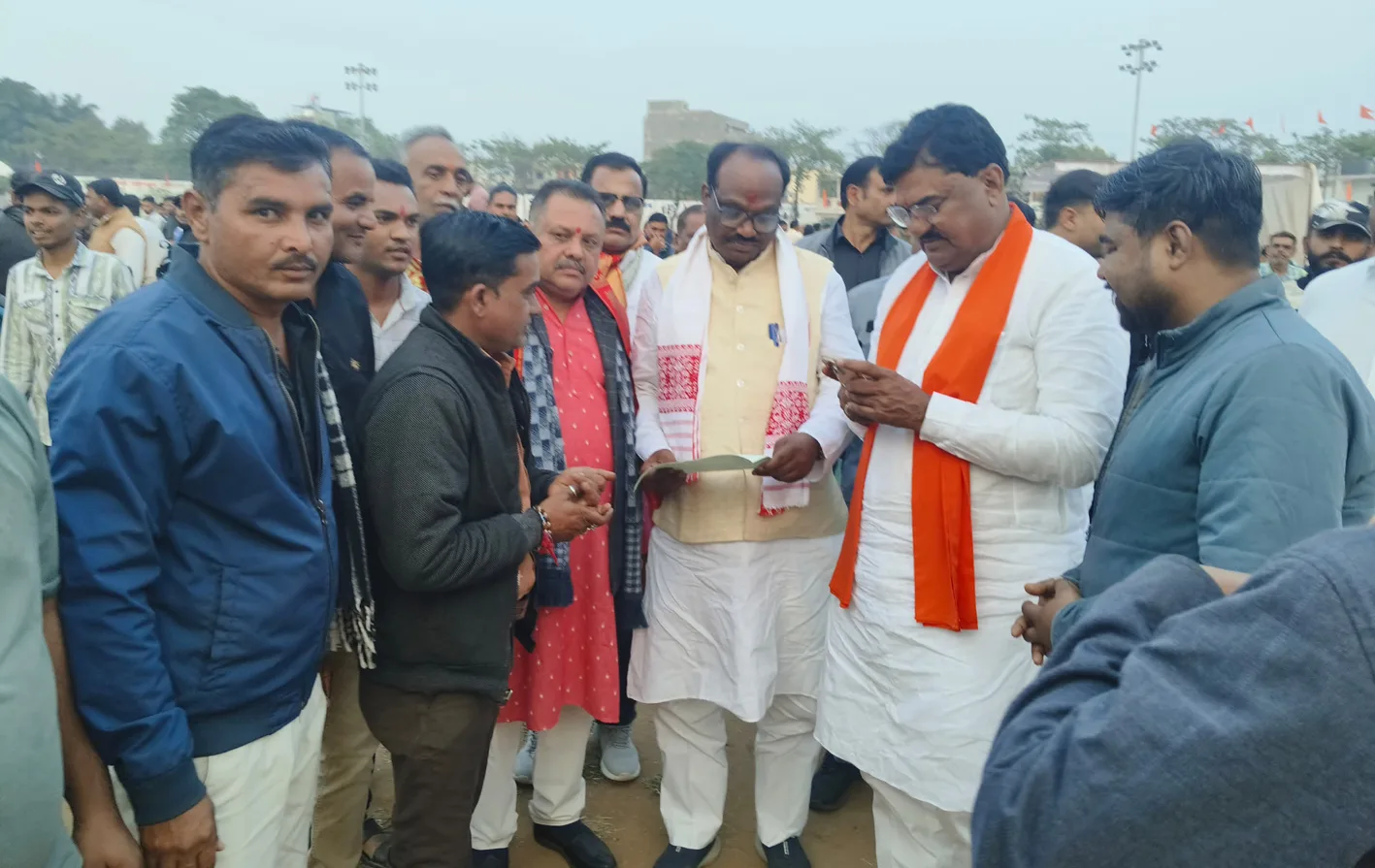 नेशनल हाइवे ढाबा संघ ने केंद्रीय मंत्री को ज्ञापन सौंपकर बताई समस्या