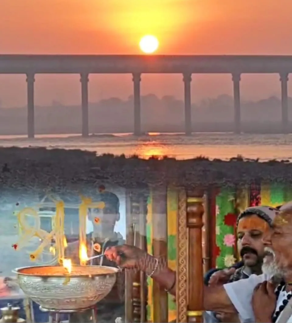 अखंड ज्योत प्रज्वलित कर छः दिवसीय मां नर्मदा जयंती महोत्सव की हुई शुरुवात