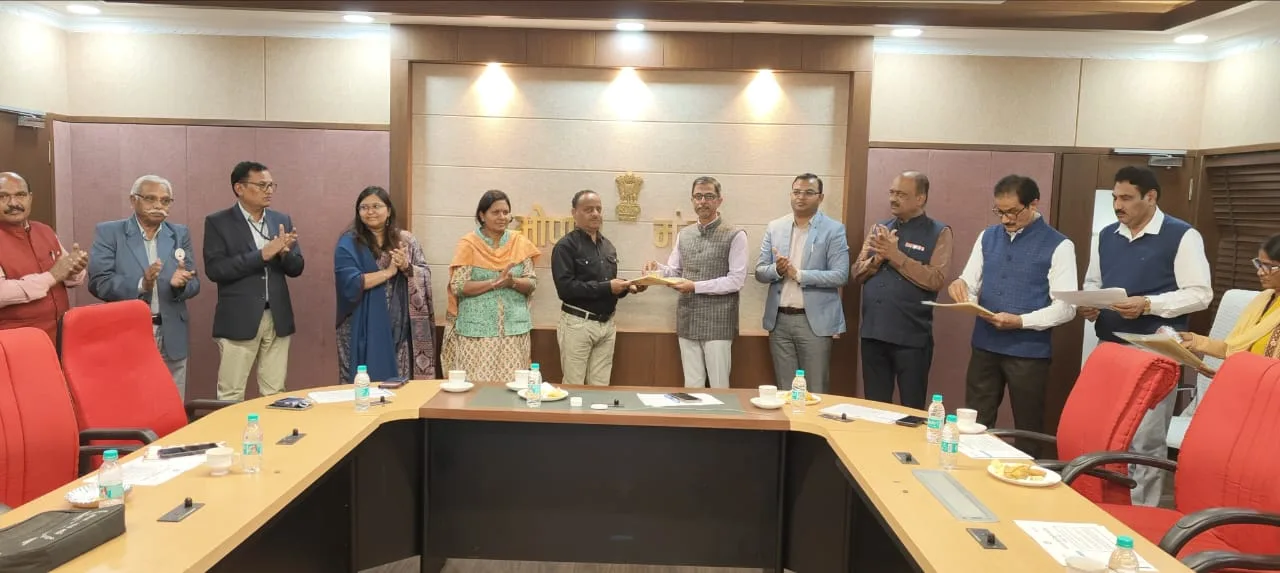 सेवानिवृत्त 39 रेल कर्मियों को दी गई भावभीनी विदाई।