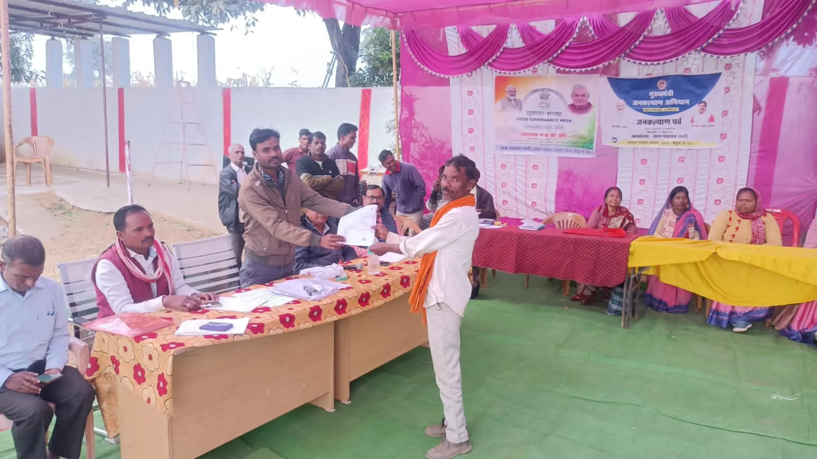 मुख्यमंत्री जन कल्याण शिविर में बैतूल जिला प्रदेश में दूसरे स्थान आया