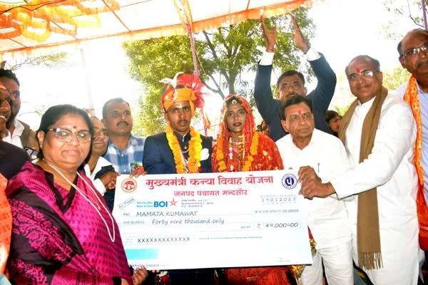 कन्यादान महादान है इसमें सभी की भावनाएं जुड़ी है : उप मुख्यमंत्री श्री देवड़ा