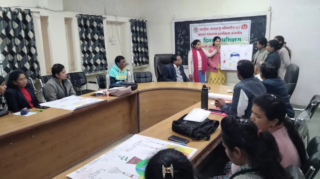 जलवायु परिवर्तन से मानव स्वास्थ्य पर हैल्थ ऑफीसर को दिया प्रशिक्षण